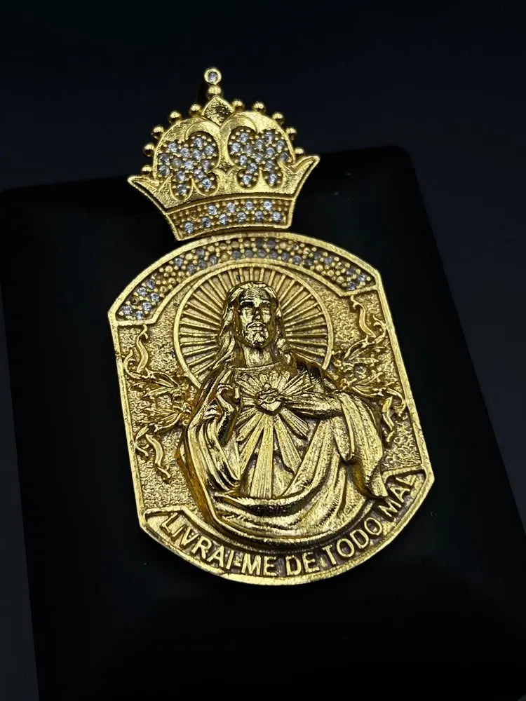 Pingente Grande "Jesus/Livrai-me de todo mal"